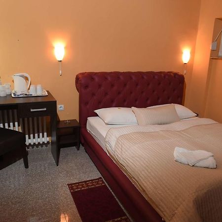 Apartment Inn Rooms Novi Sad Bilik gambar