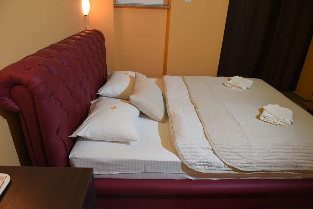Apartment Inn Rooms Novi Sad Bilik gambar