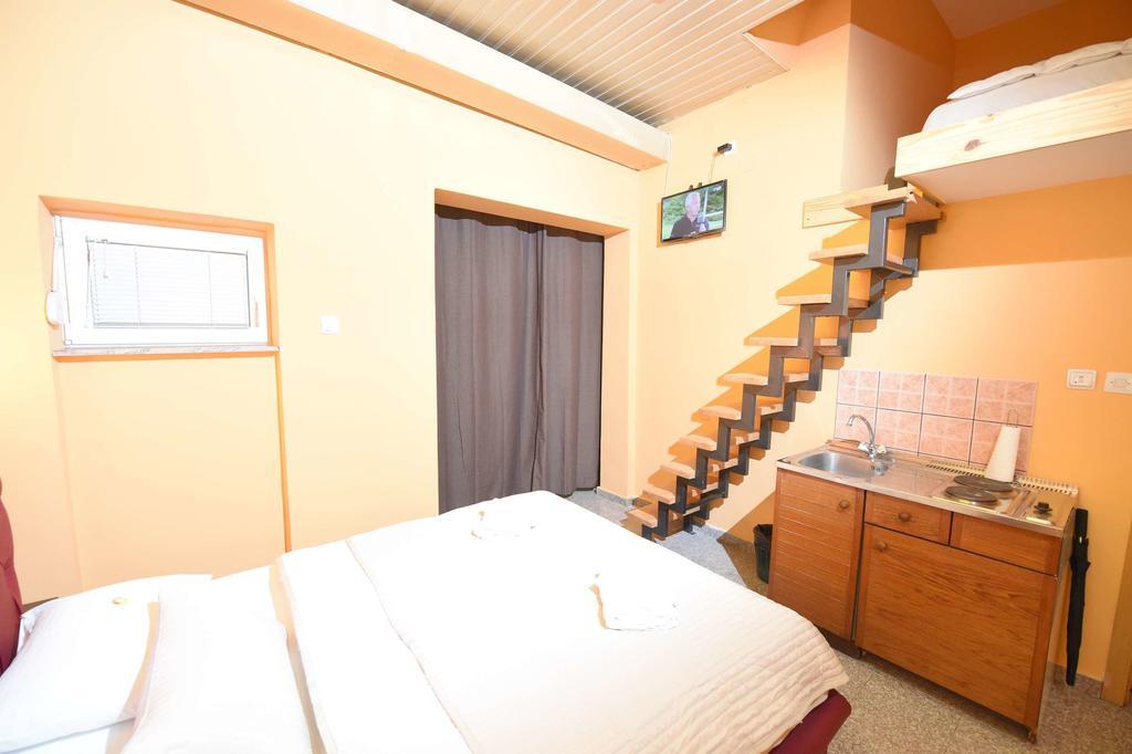Apartment Inn Rooms Novi Sad Bilik gambar
